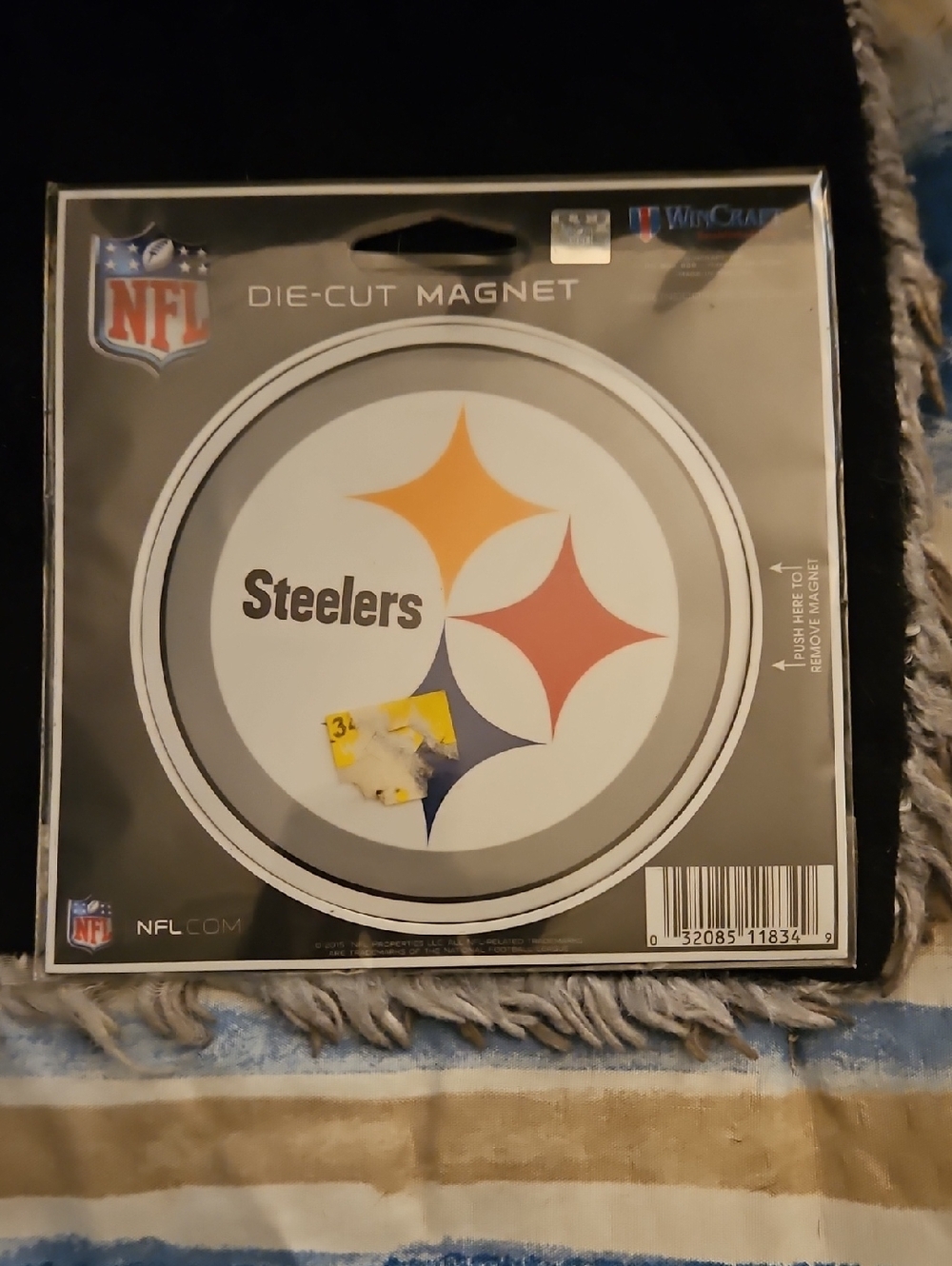 NFL Pittsburgh Steelers 3 Inch Round Die-Cut Magnet with Gold, Red, Blue Accents